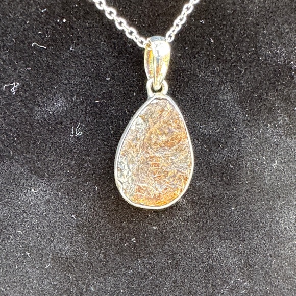 Elegant 925 silver Astrophyllite Pendant - Picture 3 of 7